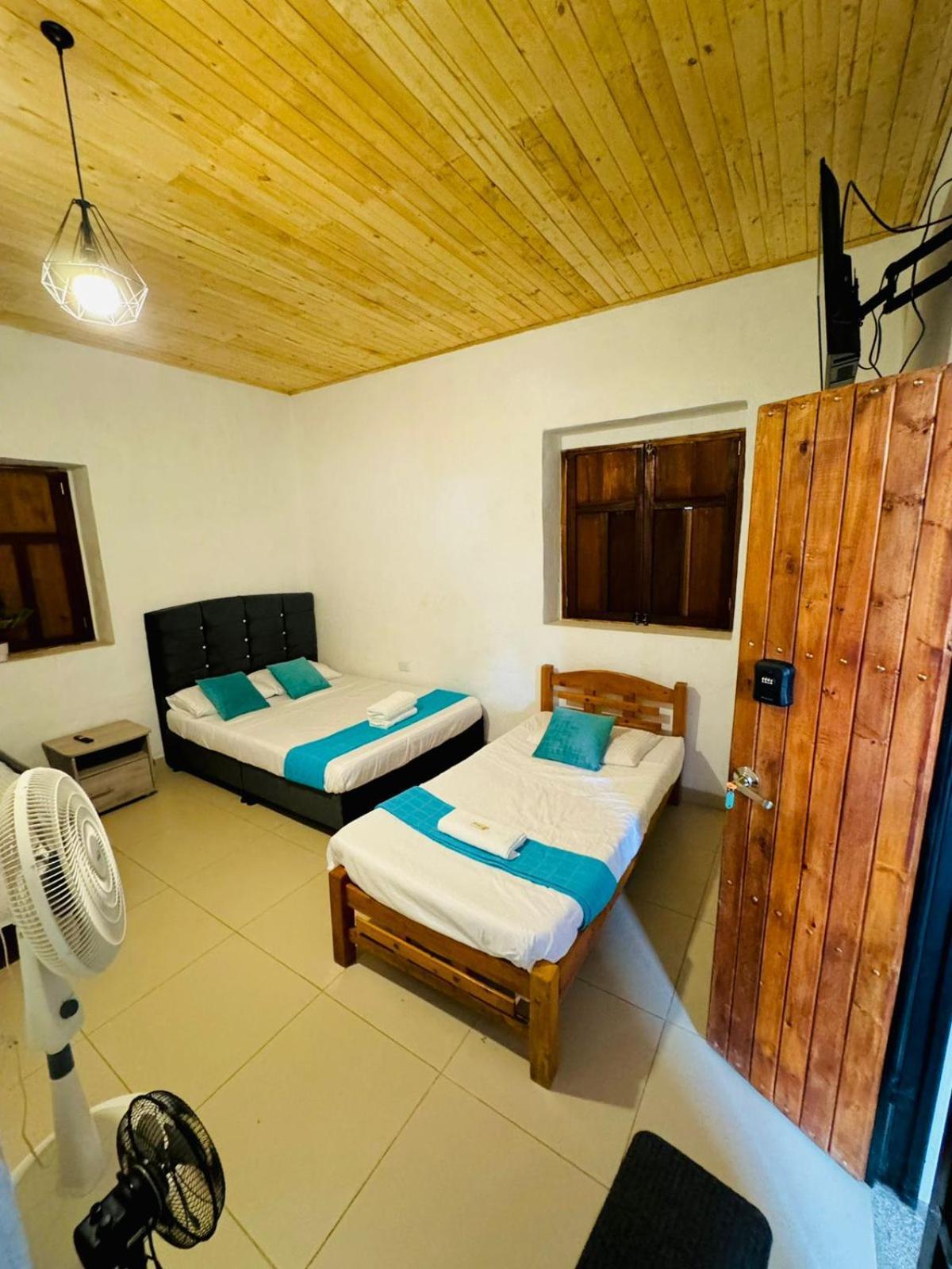 Hotel Alcazar Real Utica Екстериор снимка